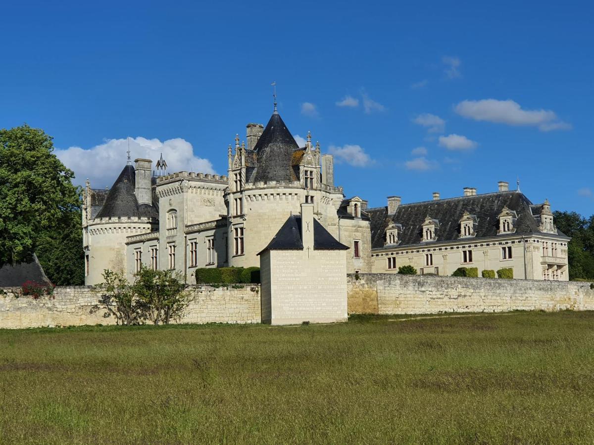 Le Gite Du Puits Aubert Breze Ngoại thất bức ảnh